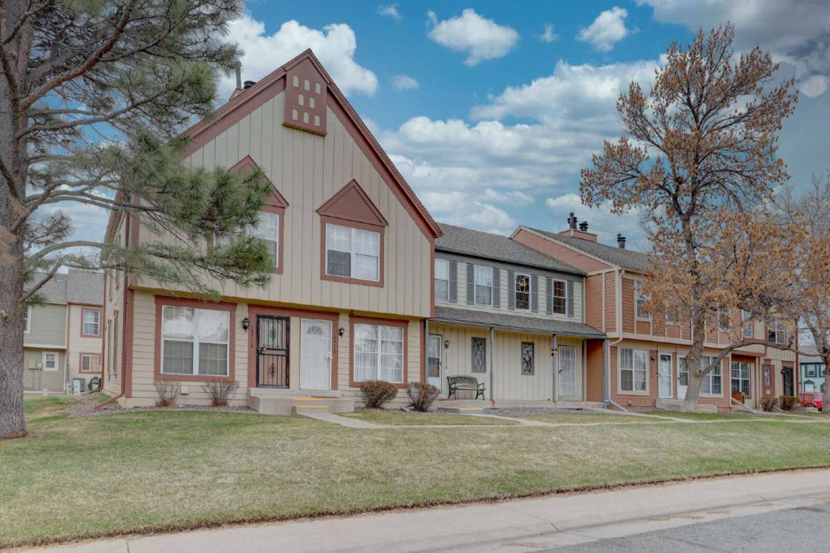 Townhouse for rent at 14211 E Hawaii Circle #A, Aurora, CO 80012