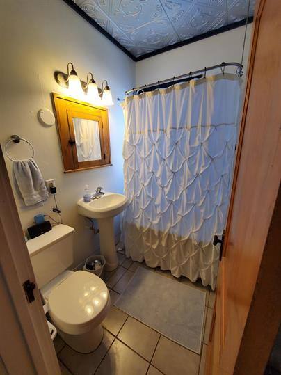 Apartment for rent at 222 Logan Ave N #3, Minneapolis, MN 55405