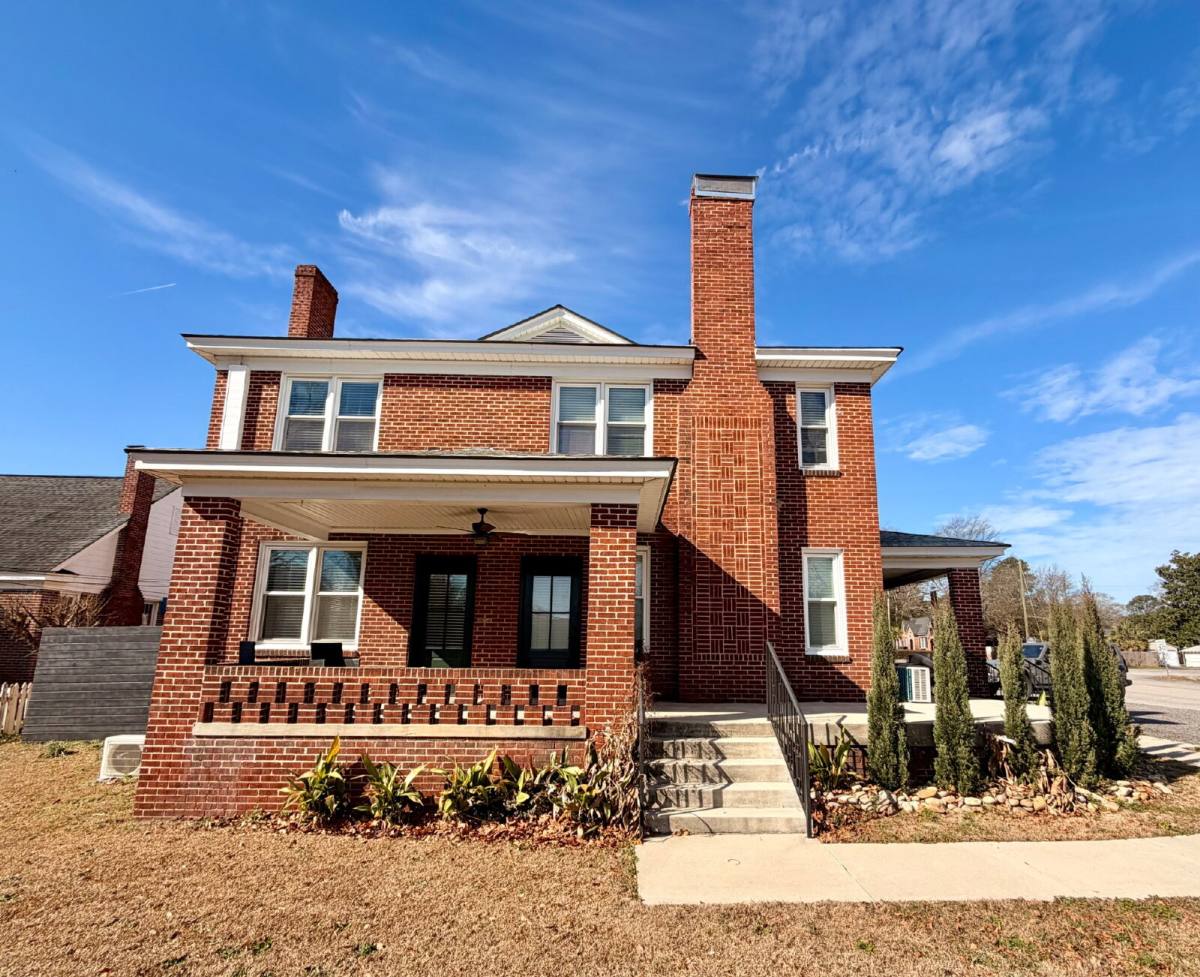 Apartment for rent at 504 1 2 State St, West Columbia, SC 29169