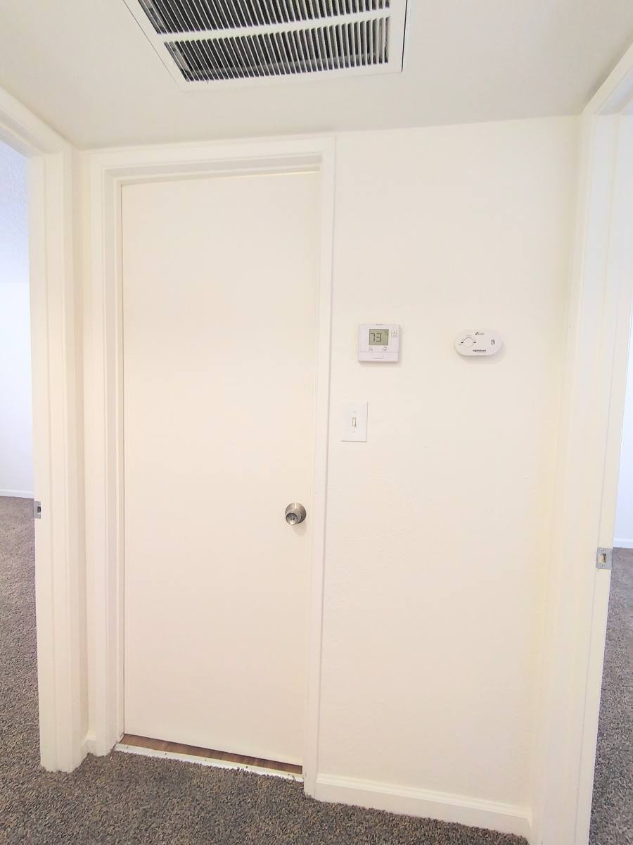 Townhouse for rent at 2010-9 Larcus Ave, Bakersfield, CA 93307