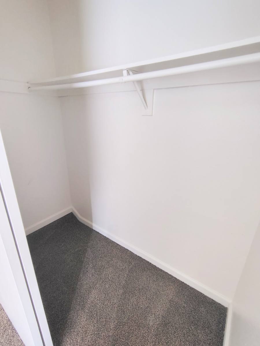 Townhouse for rent at 2010-9 Larcus Ave, Bakersfield, CA 93307