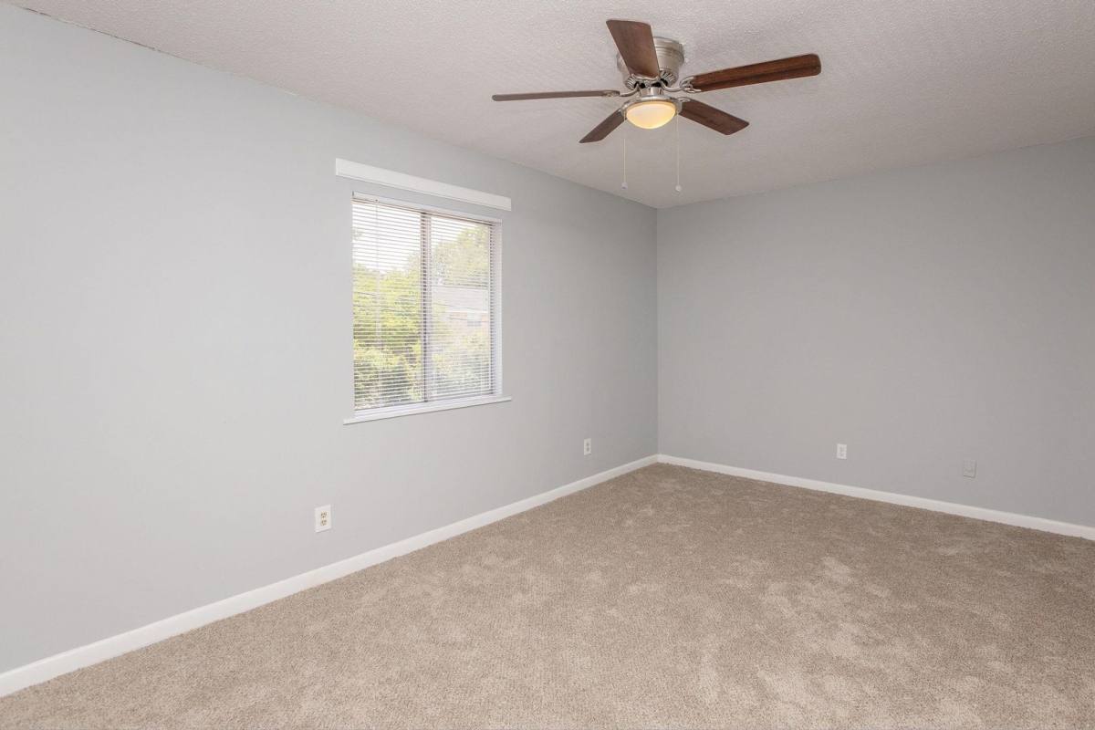 Townhouse for rent at 2507 Nottingham Way, Albany, GA 31707