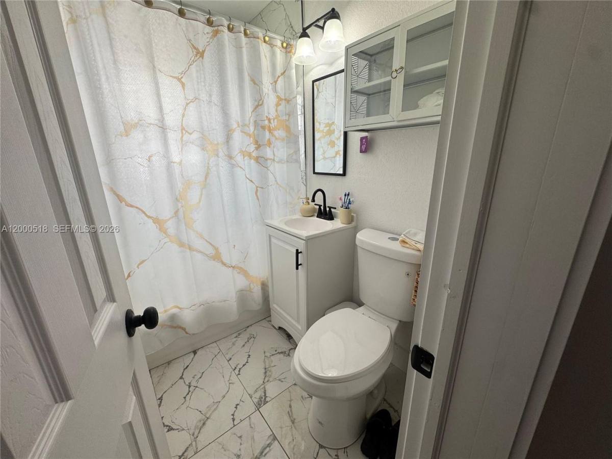 House for rent at 427 NW 19th Ave, Fort Lauderdale, FL 33311