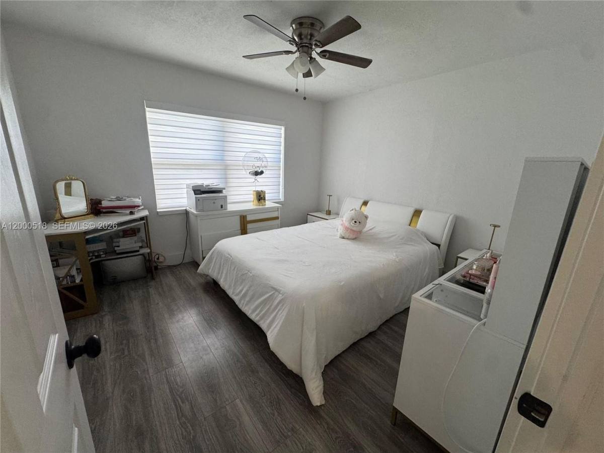 House for rent at 427 NW 19th Ave, Fort Lauderdale, FL 33311
