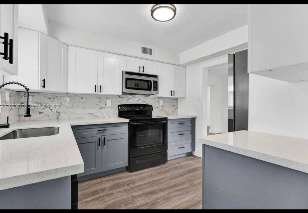 House for rent at 427 NW 19th Ave, Fort Lauderdale, FL 33311