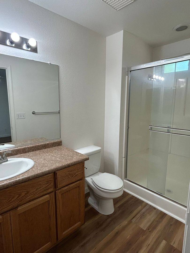 Townhouse for rent at 725 W 4th Ave, Chico, CA 95926