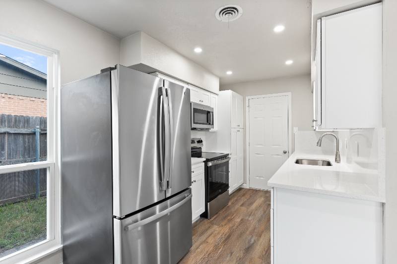 House for rent at 819 Wateka Way, Richardson, TX 75080