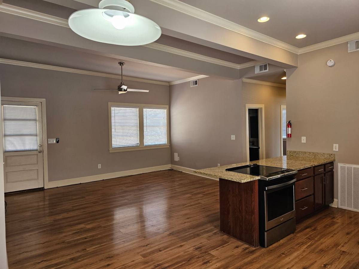 Apartment for rent at 114 N Cypress St, Hammond, LA 70401
