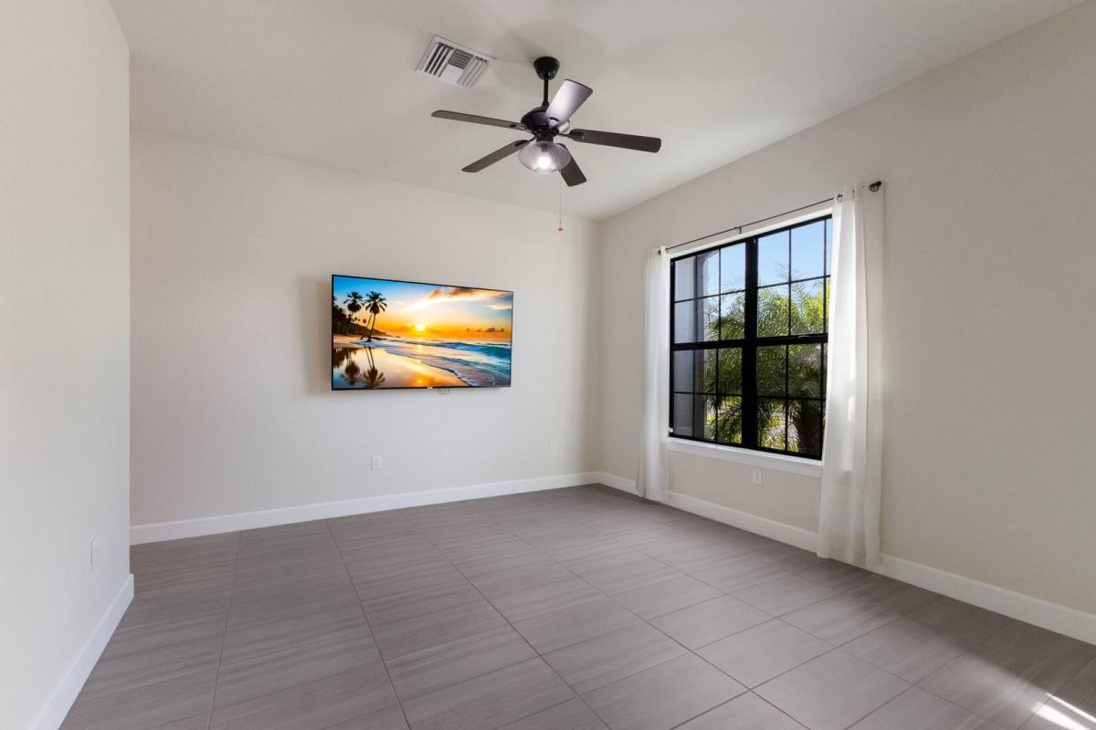 House for rent at 712 Sigsbee Loop, Sarasota, FL 34240