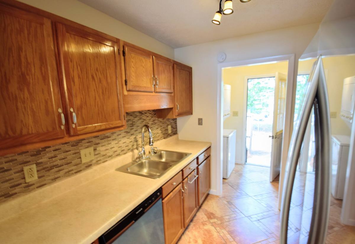 House for rent at 206 Villa Dr, Fayetteville, NC 28311
