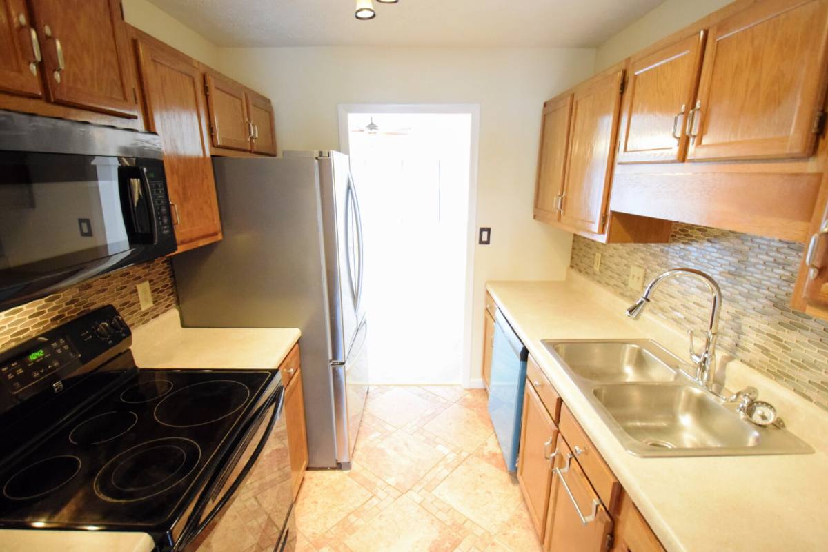 House for rent at 206 Villa Dr, Fayetteville, NC 28311