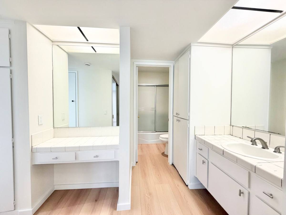Condo for rent at 1407 N Sunrise Way, Palm Springs, CA 92262