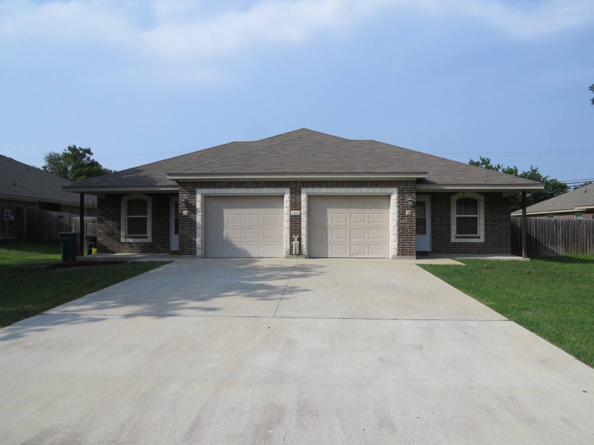 Townhouse for rent at 1409 Natchez Trail #B, Harker Heights, TX 76548