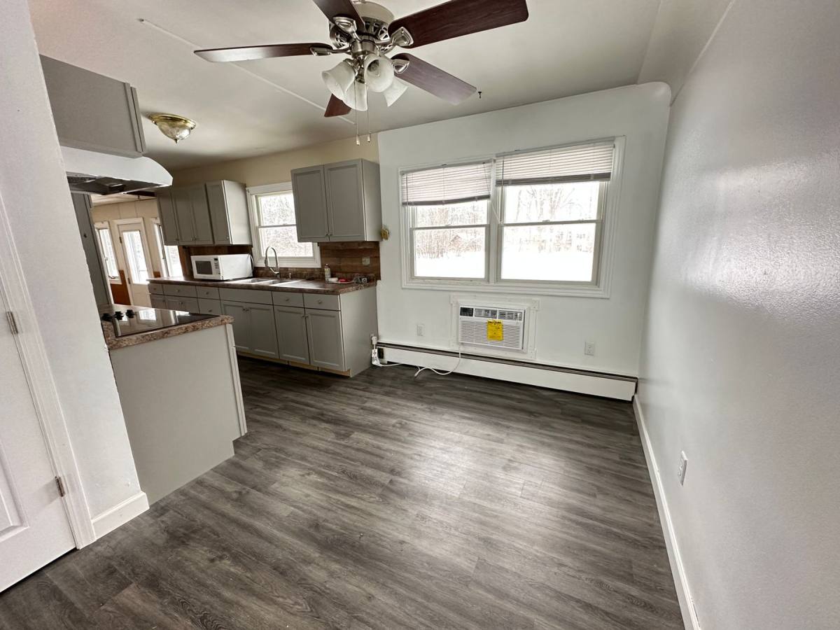 House for rent at 4950 Slayton Rd, Jackson, MI 49201