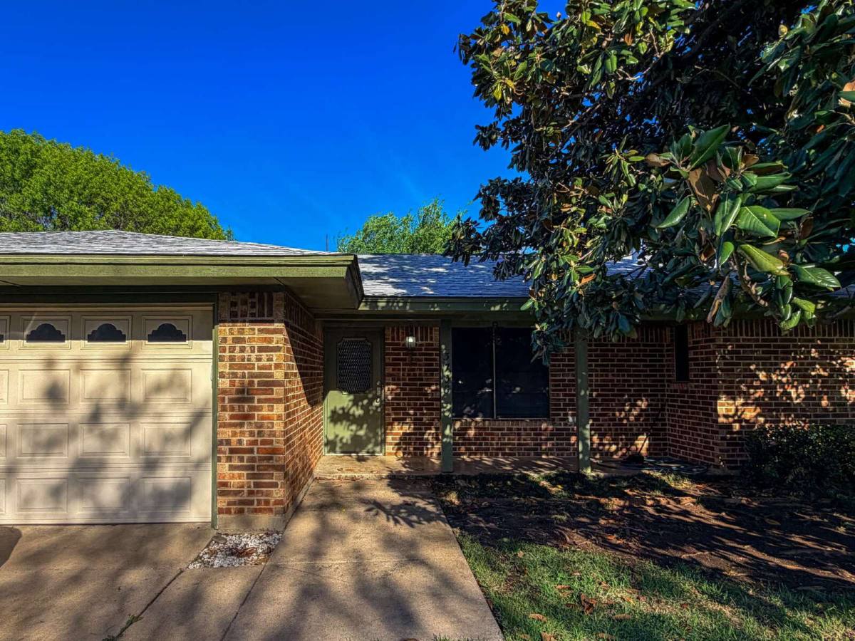 House for rent at 3708 Holland Dr, North Richland Hills, TX 76180