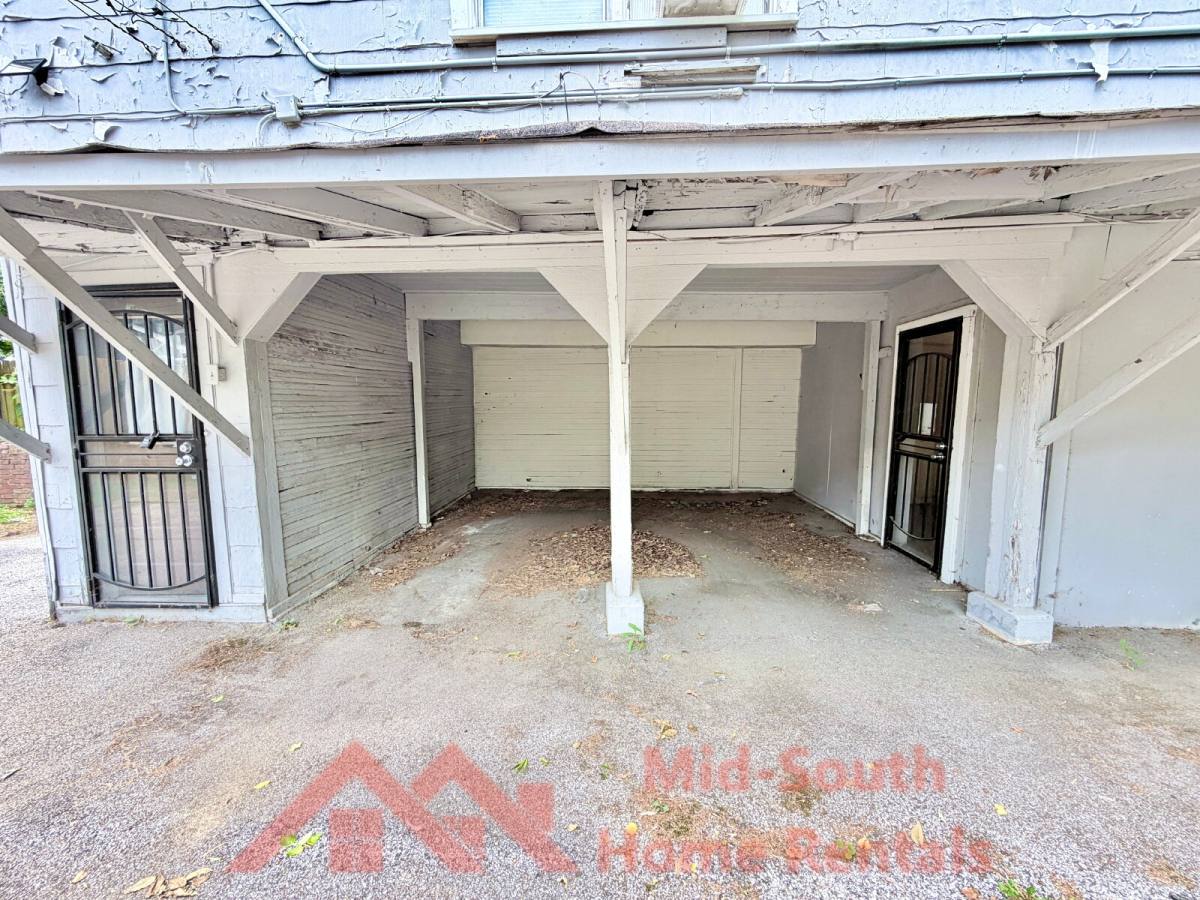 Apartment for rent at 1515 Madison Ave #5, Memphis, TN 38104