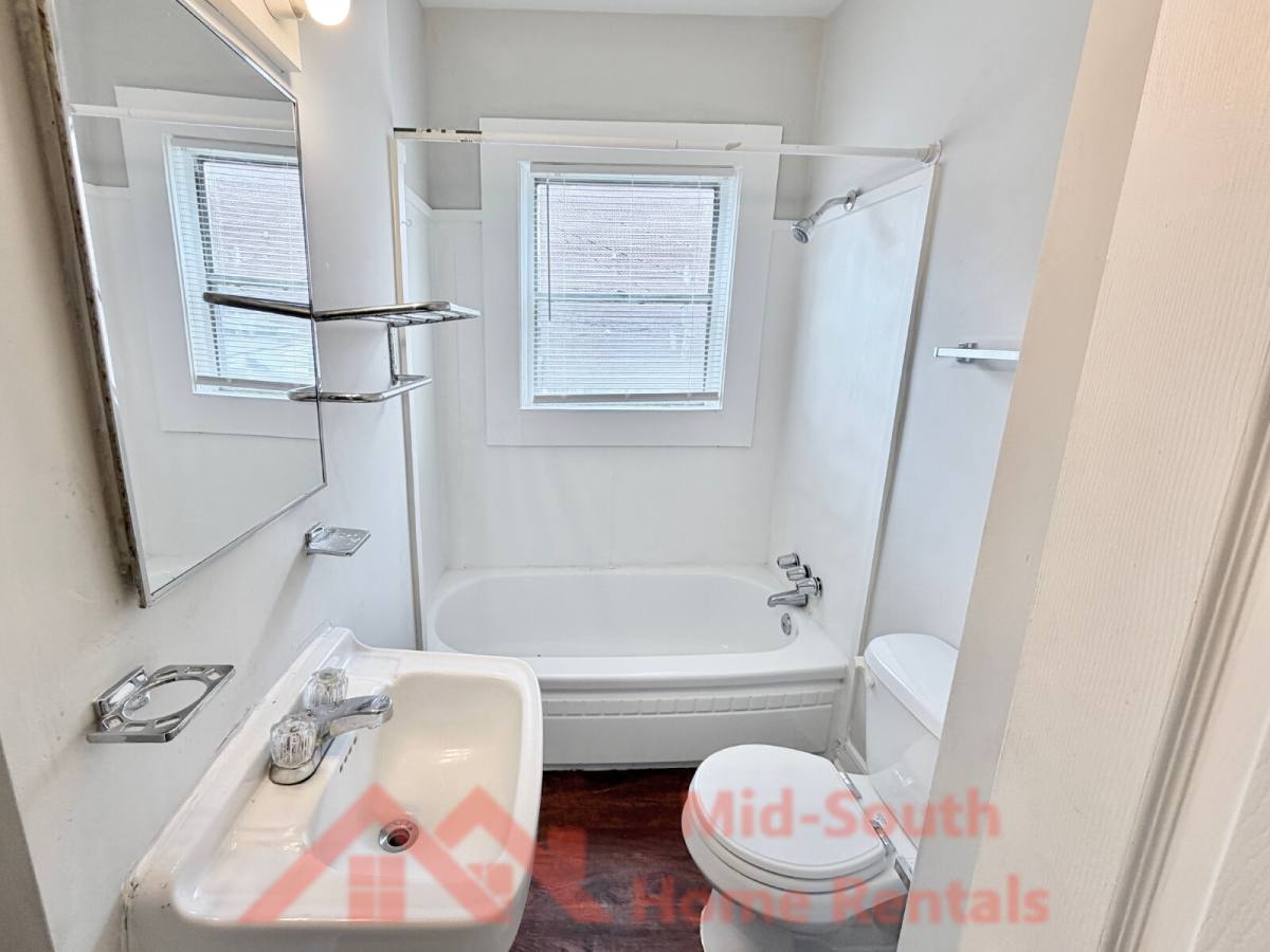 Apartment for rent at 1515 Madison Ave #5, Memphis, TN 38104