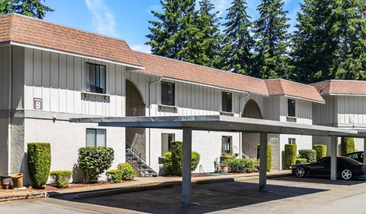 Apartment for rent at 12510 NE 117th Place #B3, Kirkland, WA 98034
