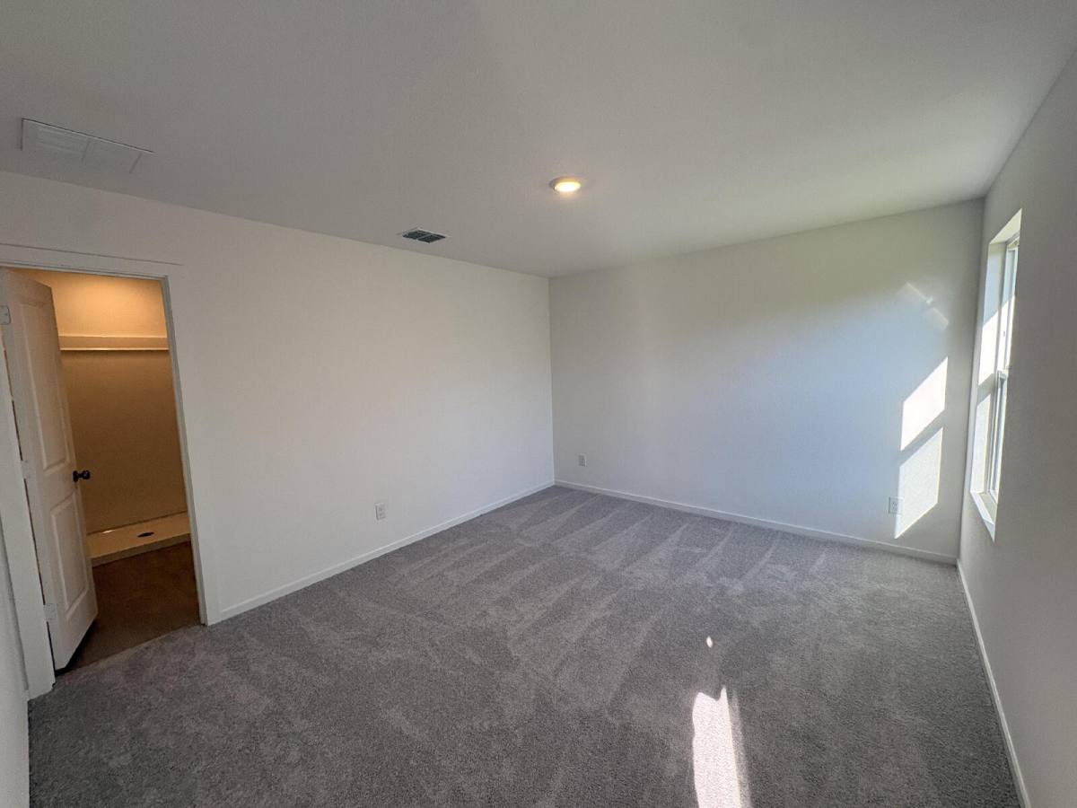 House for rent at 1636 Elliott Rd, Howe, TX 75459