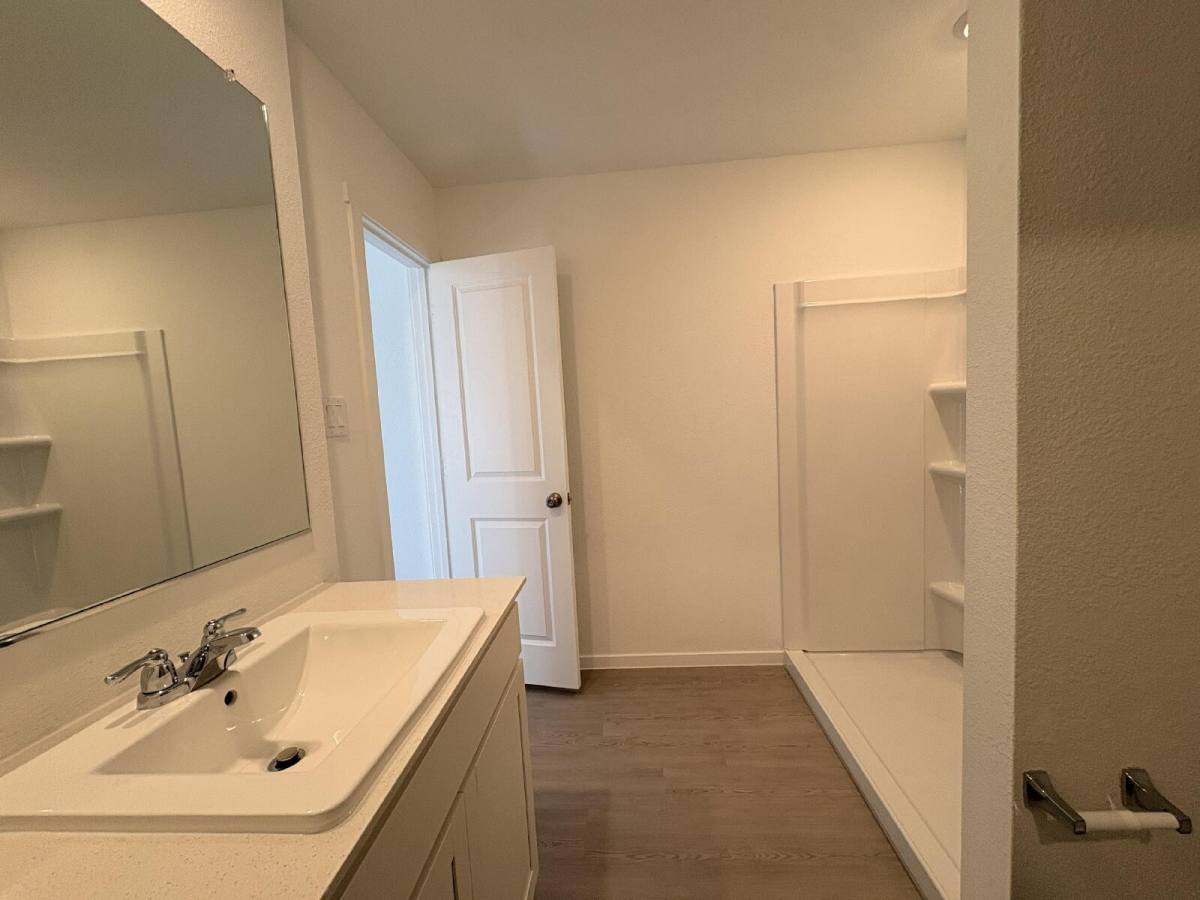 House for rent at 1636 Elliott Rd, Howe, TX 75459