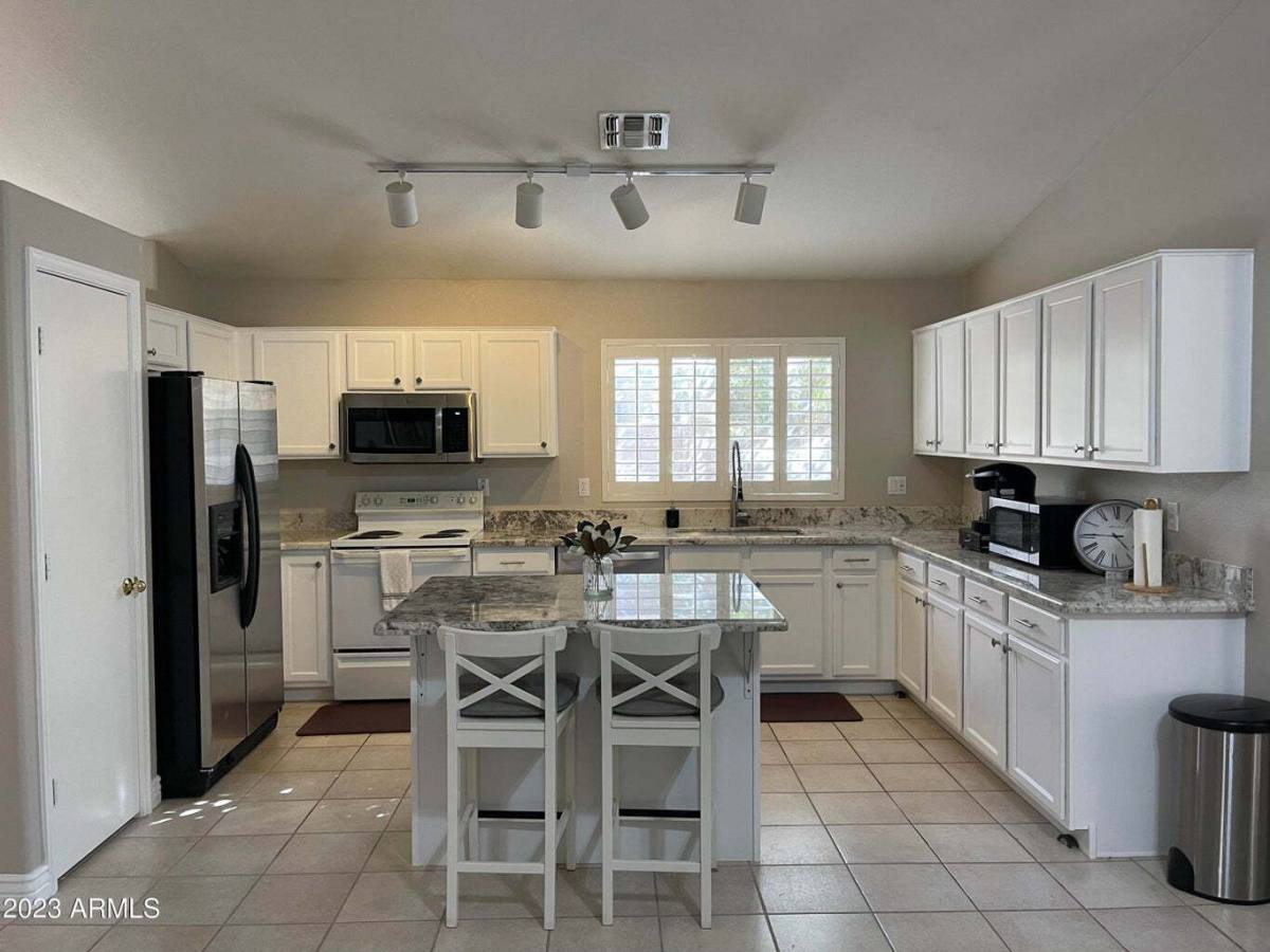 House for rent at 3954 E Agave Rd, Phoenix, AZ 85044