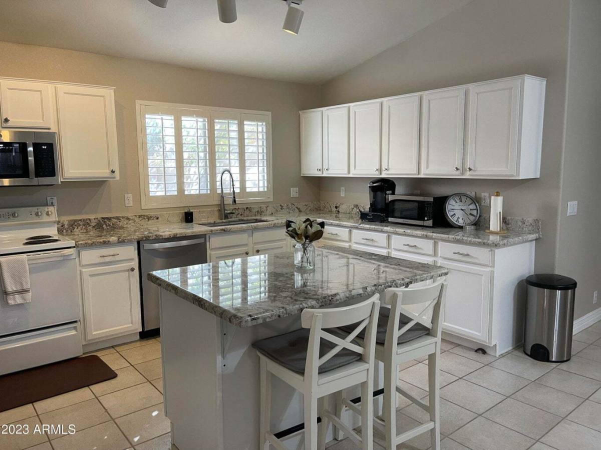 House for rent at 3954 E Agave Rd, Phoenix, AZ 85044