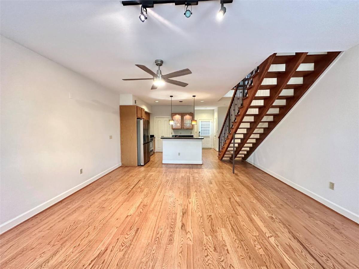 Apartment for rent at 1602 Elgin St #13, Houston, TX 77004