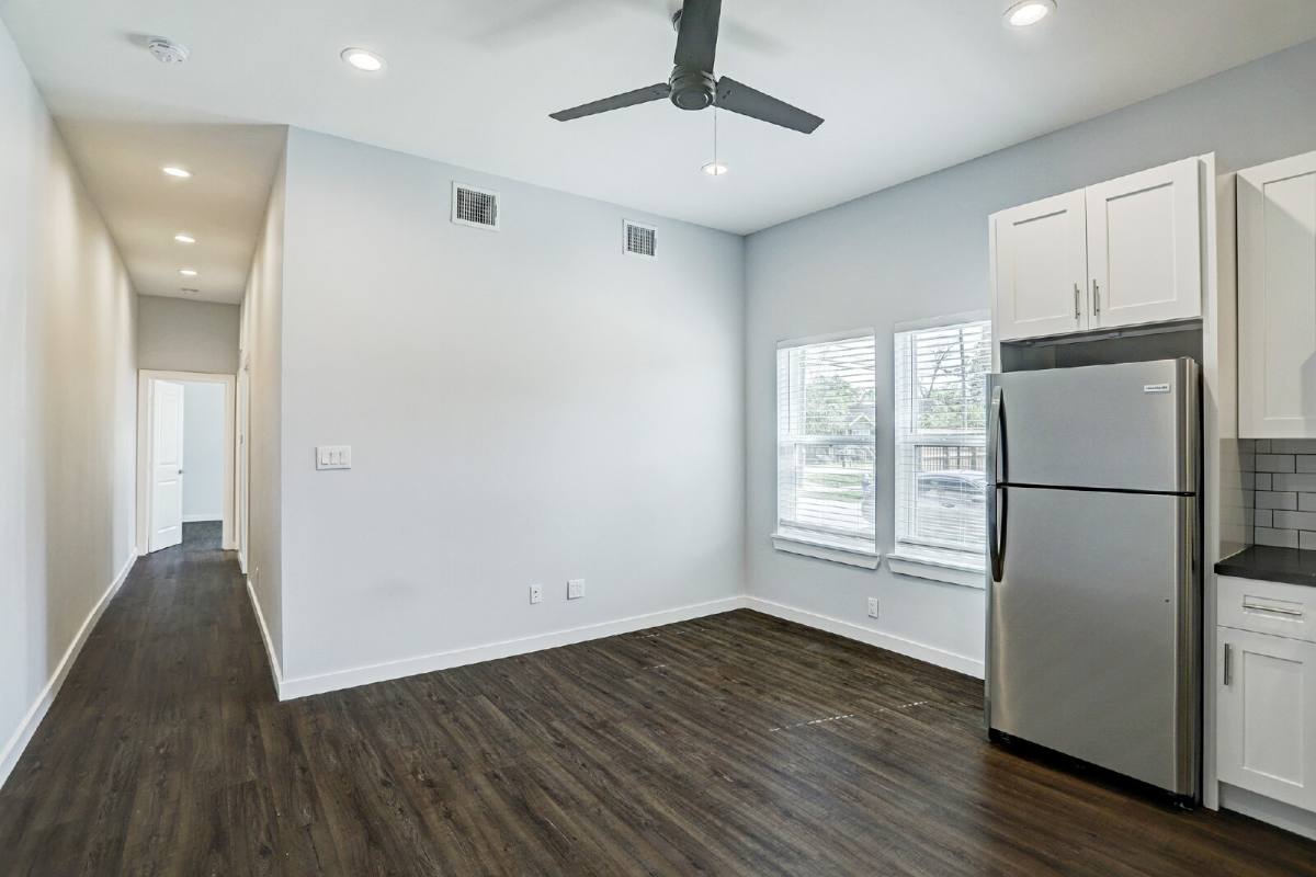 Apartment for rent at 225 N Everton St #4, Houston, TX 77003