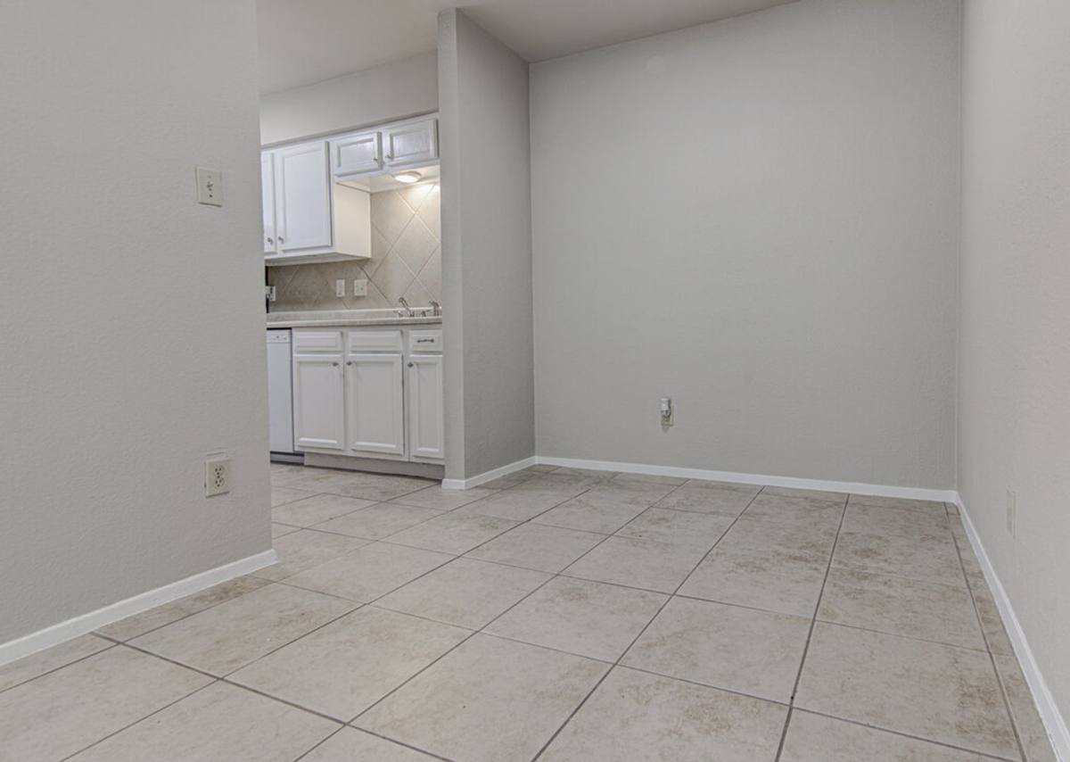 Apartment for rent at 900 Sirocco Dr, Austin, TX 78745