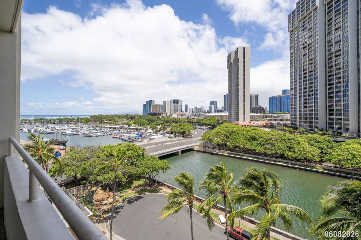 Apartment for rent at 1676 Ala Moana Blvd, Honolulu, HI 96815