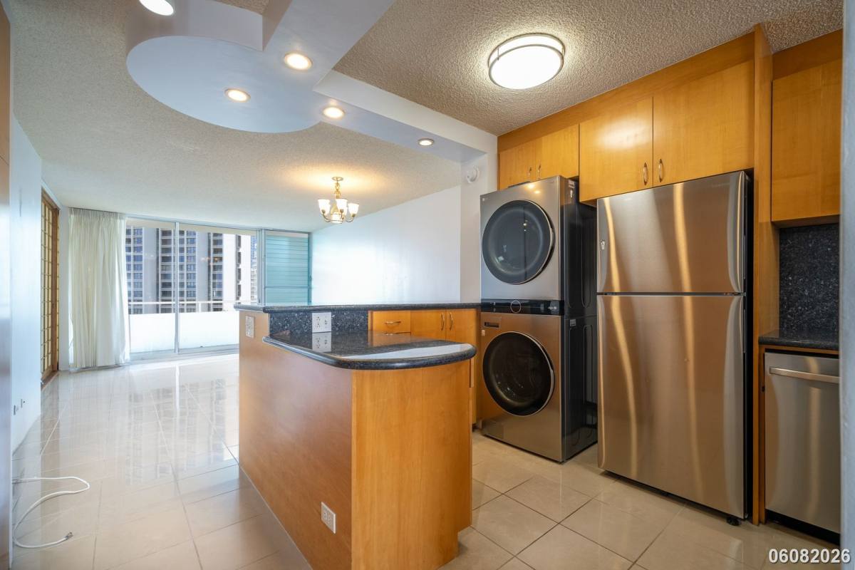 Apartment for rent at 1676 Ala Moana Blvd, Honolulu, HI 96815