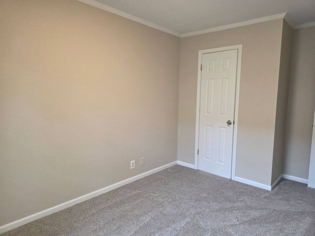 Townhouse for rent at 1135 S Navajo St, Denver, CO 80223