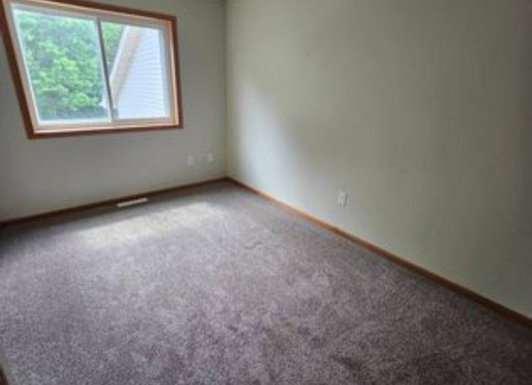 House for rent at 1781 Rush Point Dr Circle W, Stanchfield, MN 55080