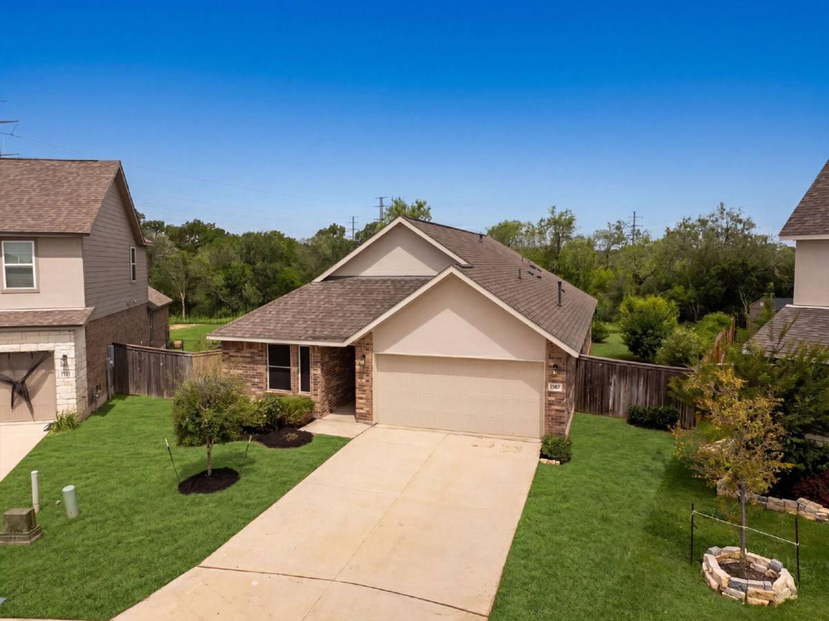 House for rent at 1507 Stony Island Dr, San Antonio, TX 78245