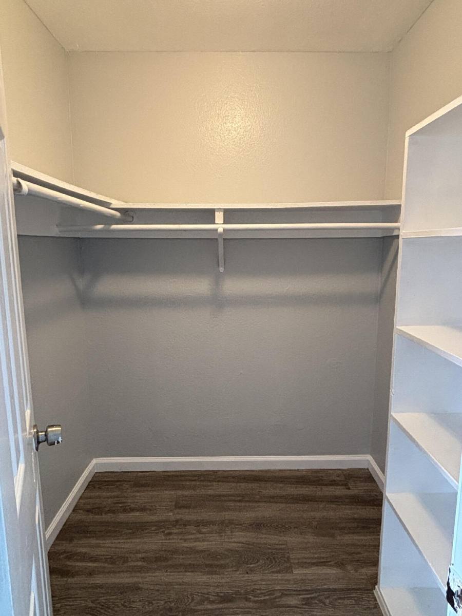 Apartment for rent at 729 Dixieanne Ave #13, Sacramento, CA 95815