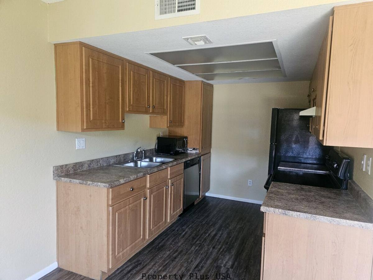 Condo for rent at 3810 N Maryvale Parkway #2073, Phoenix, AZ 85031