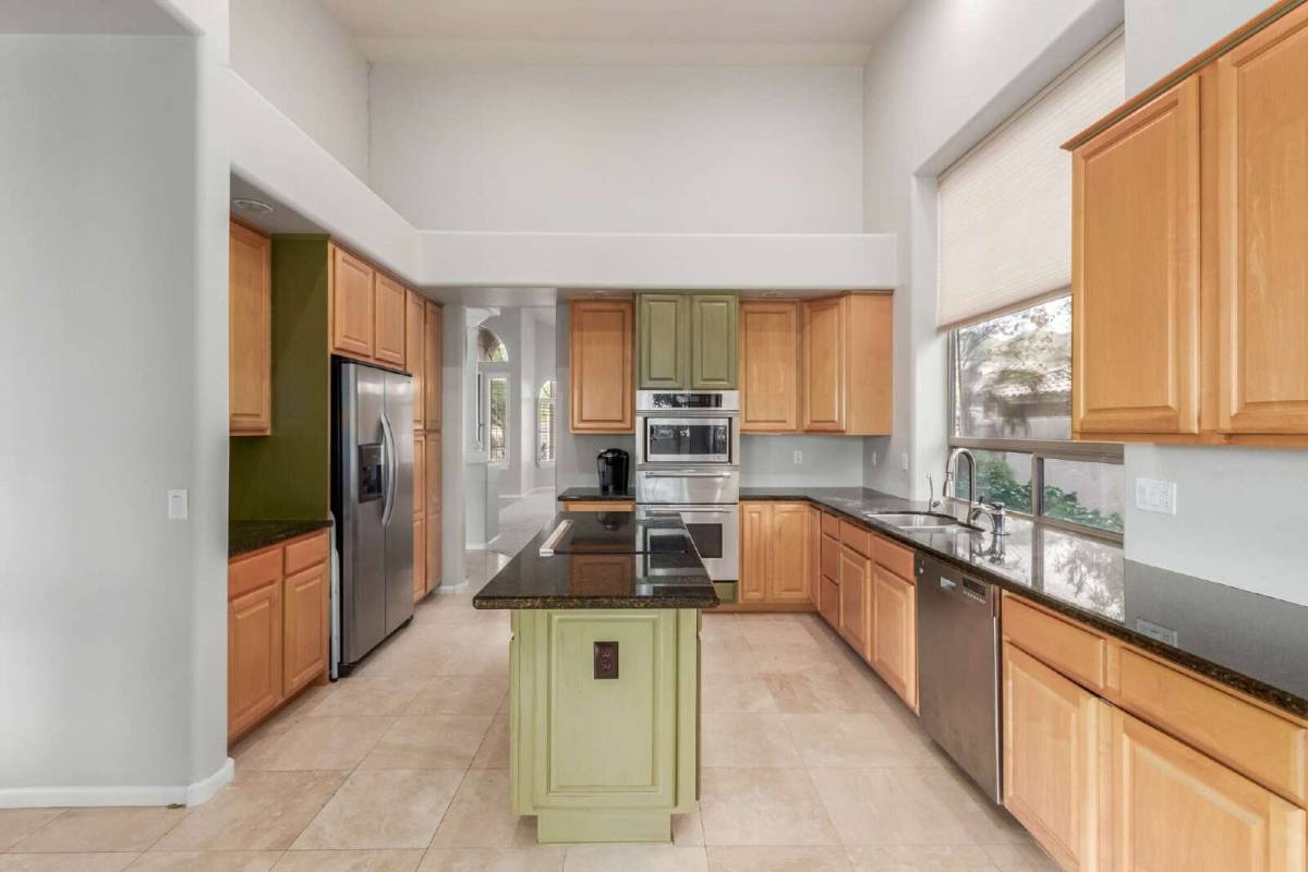 House for rent at 12591 E Paradise Dr, Scottsdale, AZ 85259