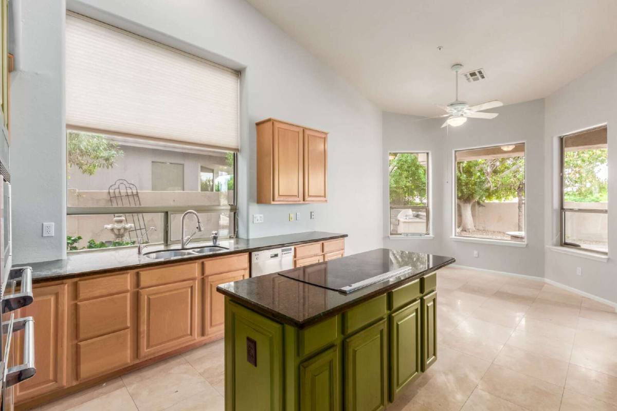 House for rent at 12591 E Paradise Dr, Scottsdale, AZ 85259
