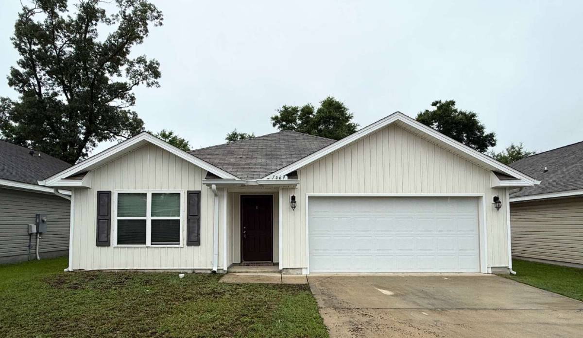 House for rent at 7469 Steeplechase Blvd, Pensacola, FL 32526