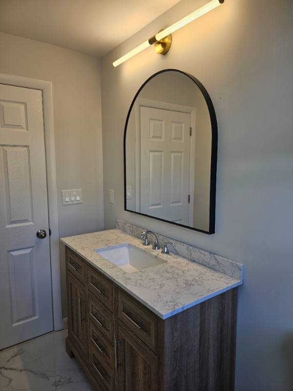 House for rent at 8 Sussex Lane, Worcester, MA 01602