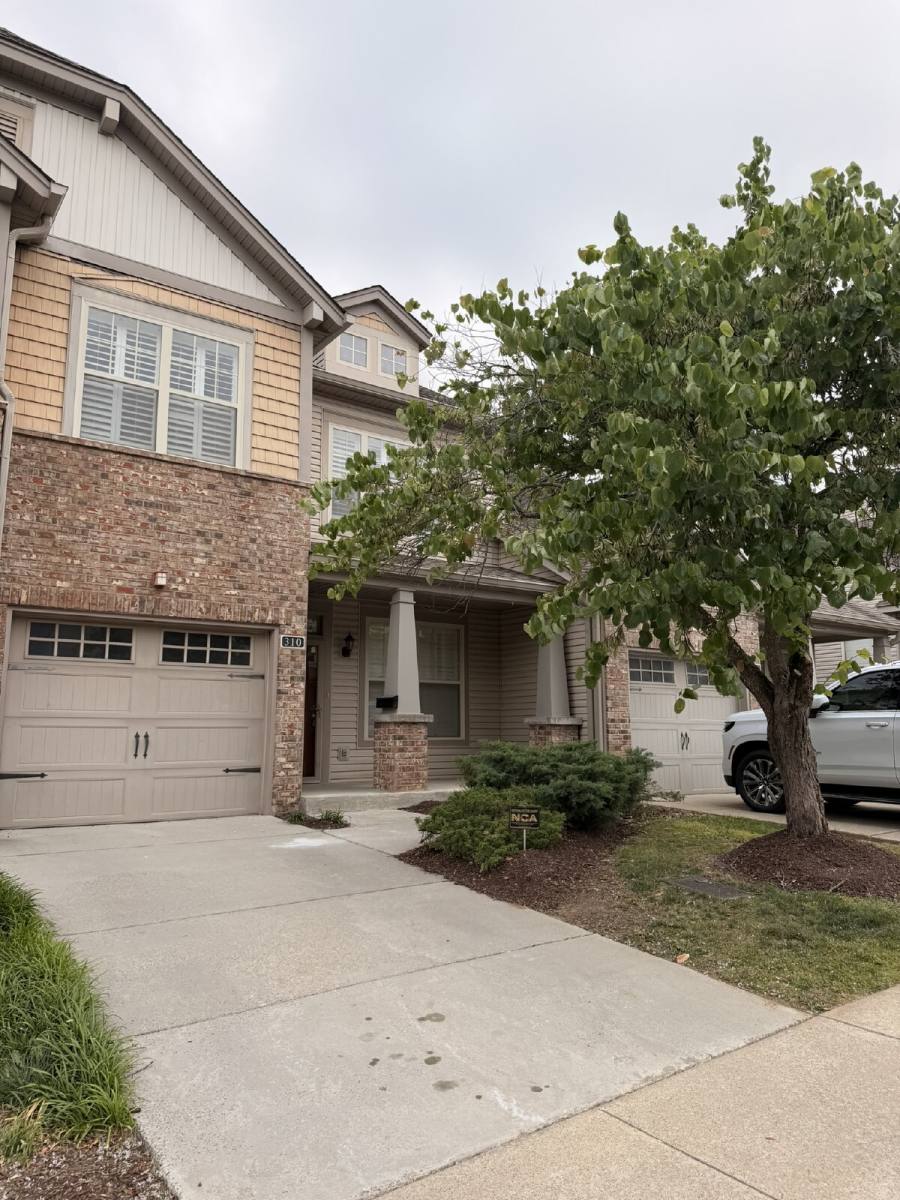Townhouse for rent at 310 Griffin Place, Hermitage, TN 37076