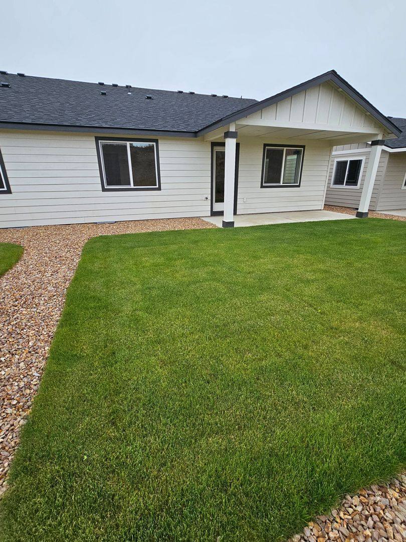 House for rent at 547 SE Polaris St, Madras, OR 97741