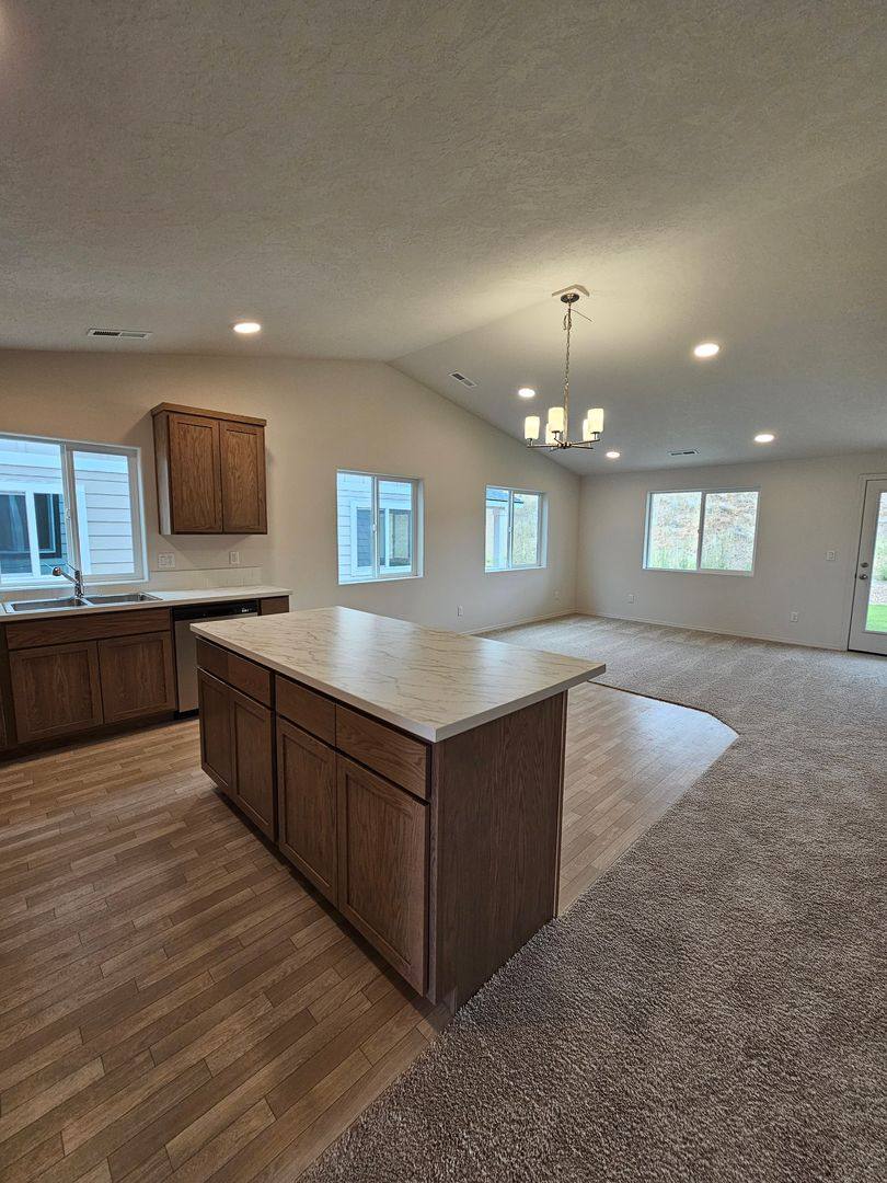 House for rent at 547 SE Polaris St, Madras, OR 97741