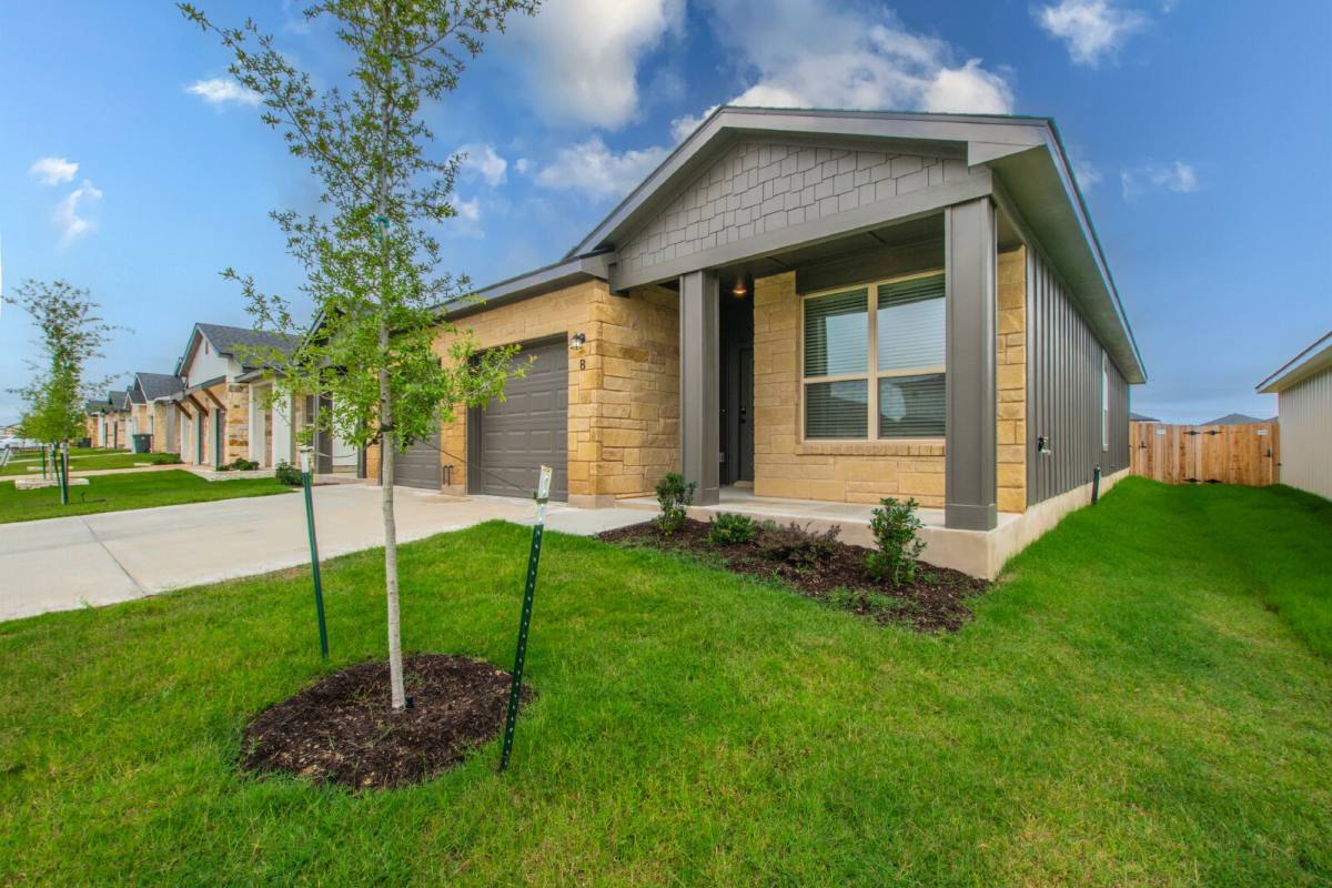 Townhouse for rent at 3901 Sugar Hackberry Trail #B, Killeen, TX 76542