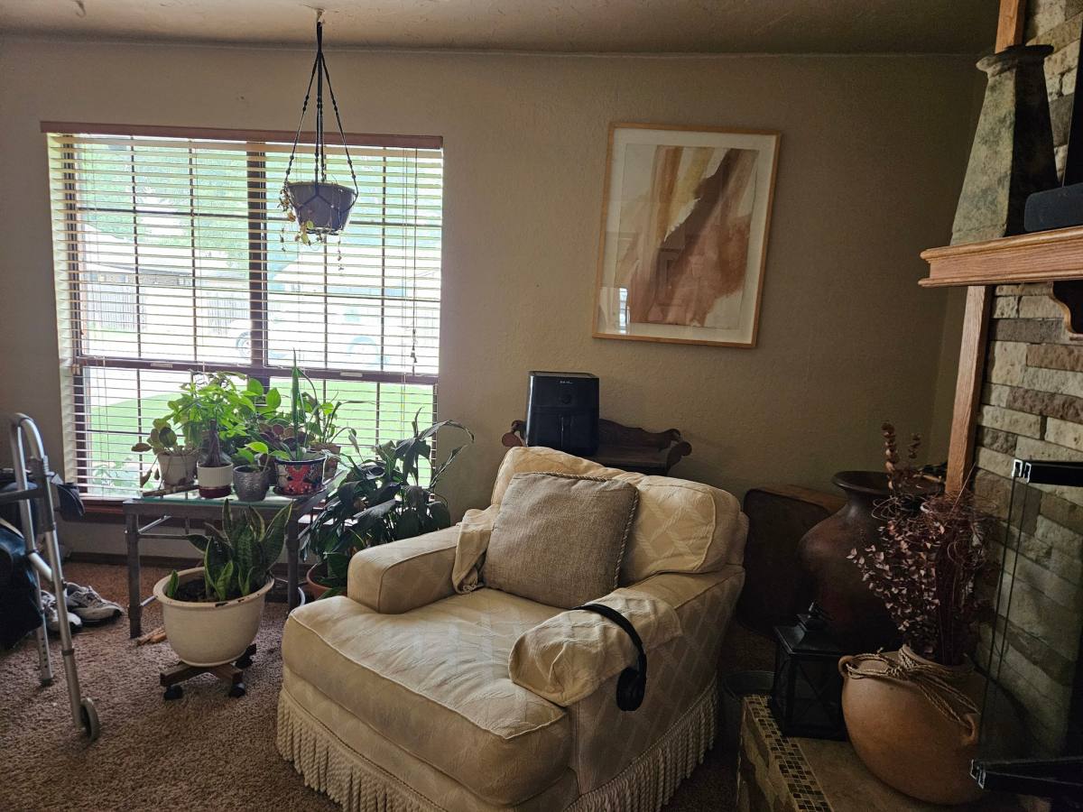 House for rent at 11612 SW 7th St, Yukon, OK 73099