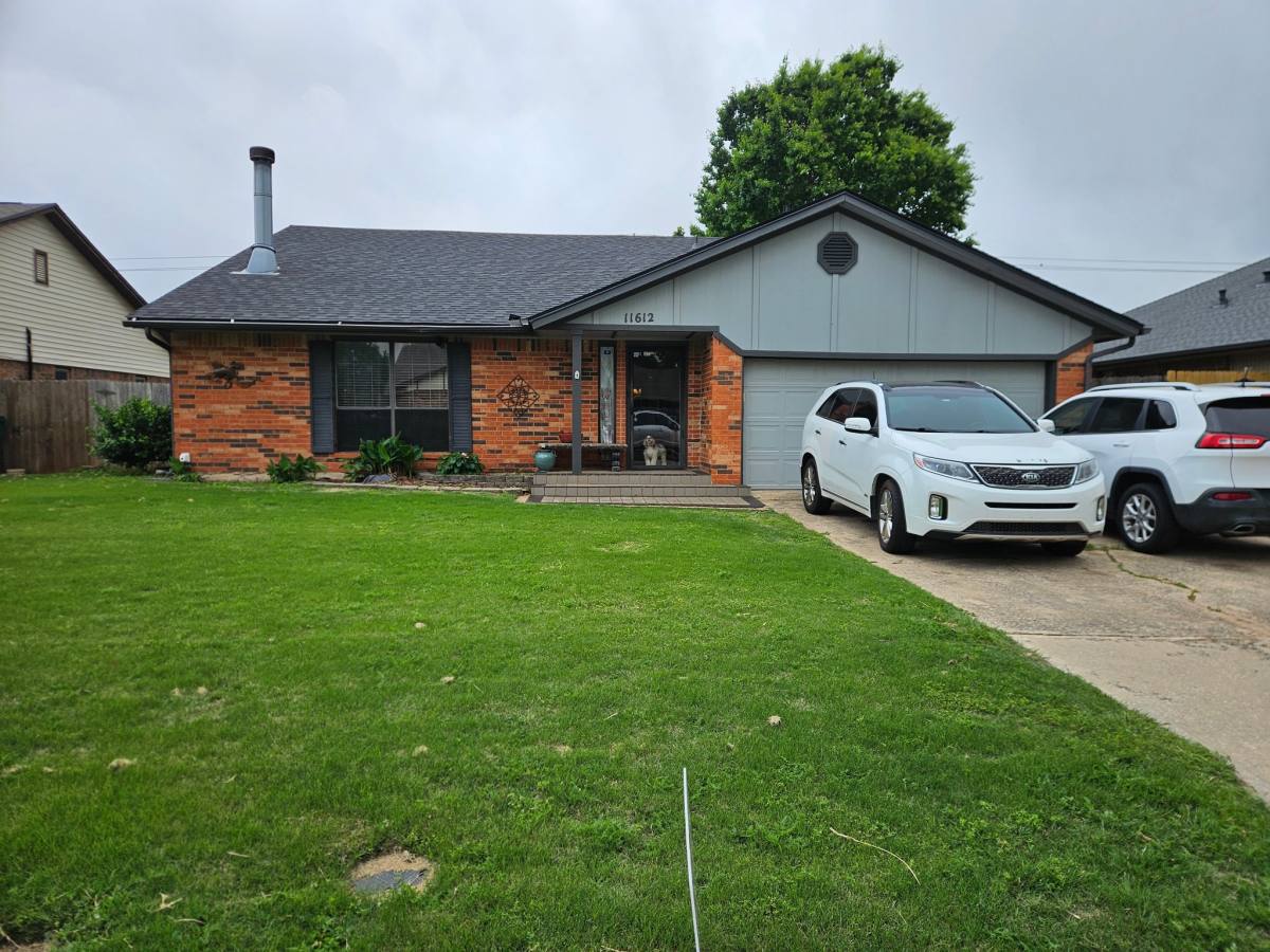 House for rent at 11612 SW 7th St, Yukon, OK 73099