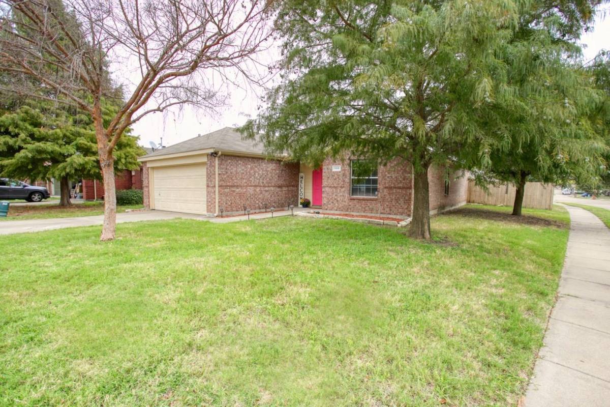 House for rent at 1100 Alexandria Dr, Forney, TX 75126