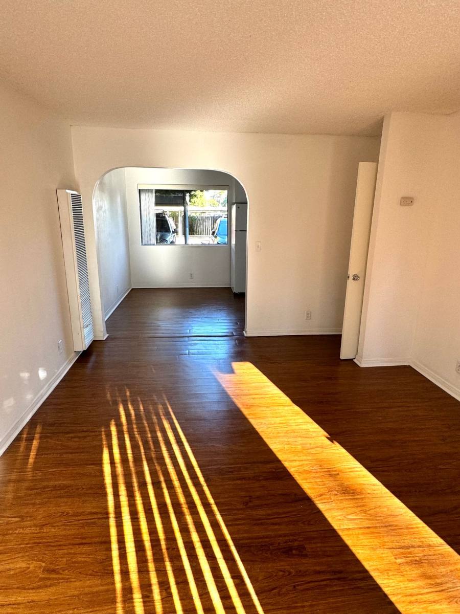 Townhouse for rent at 10842 Del Norte Ave, Ventura, CA 93004
