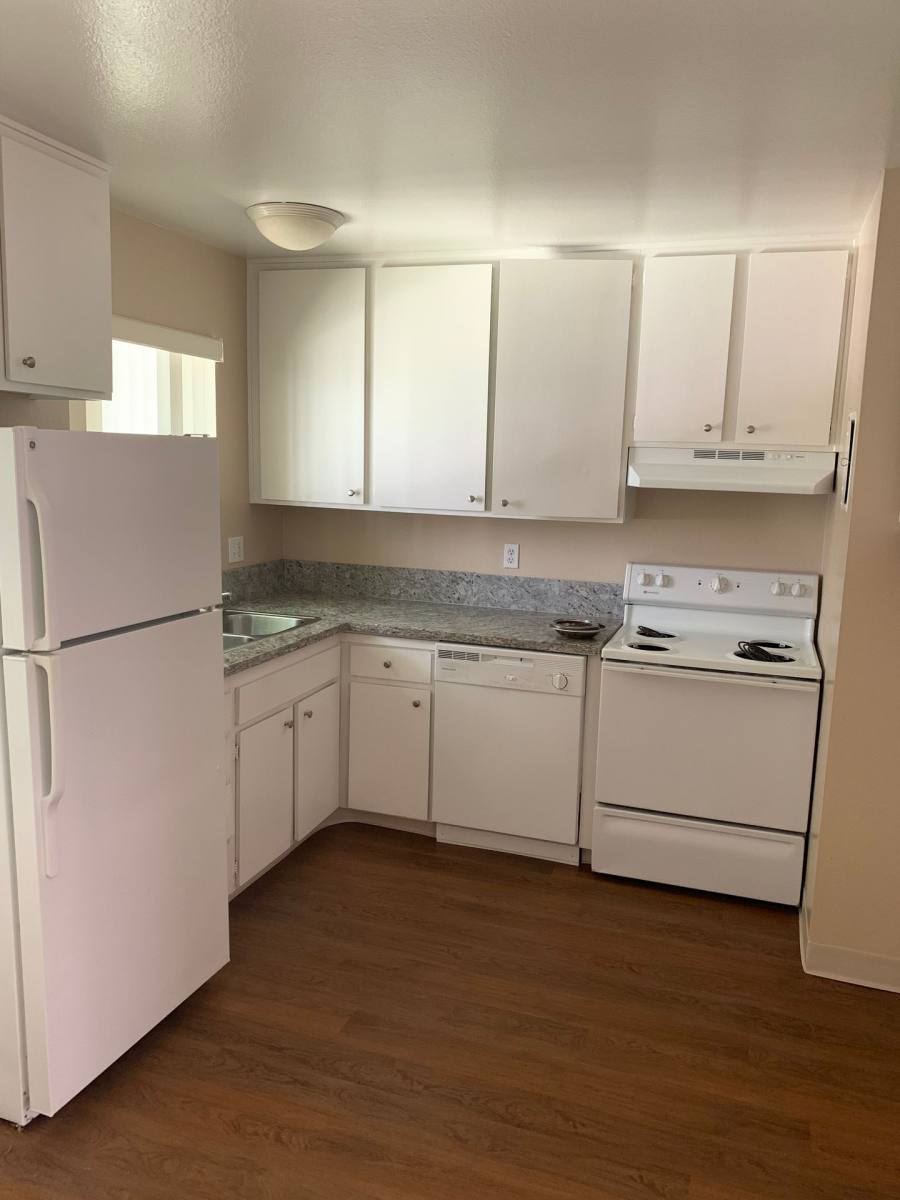 Townhouse for rent at 10842 Del Norte Ave, Ventura, CA 93004