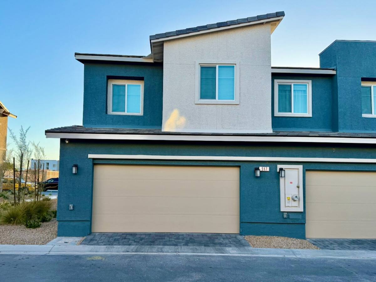 Townhouse for rent at 917 Violet Heron St, Henderson, NV 89011
